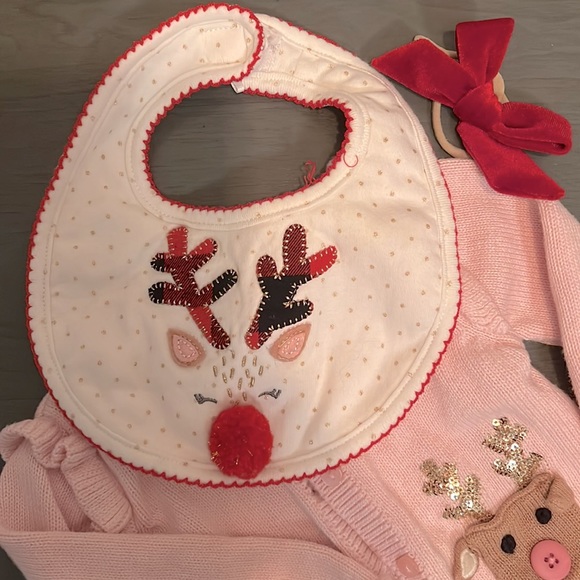Mudpie holiday sweater and bib with reindeer appliqués - Picture 5 of 5